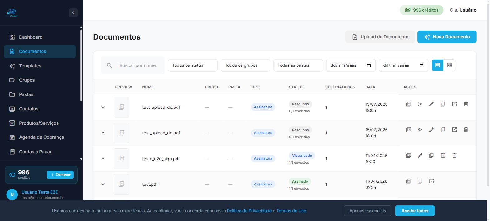 Painel DocCourier — lista de documentos com status de assinatura